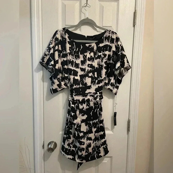 BCBG Dresses & Skirts - BCBG mini dress